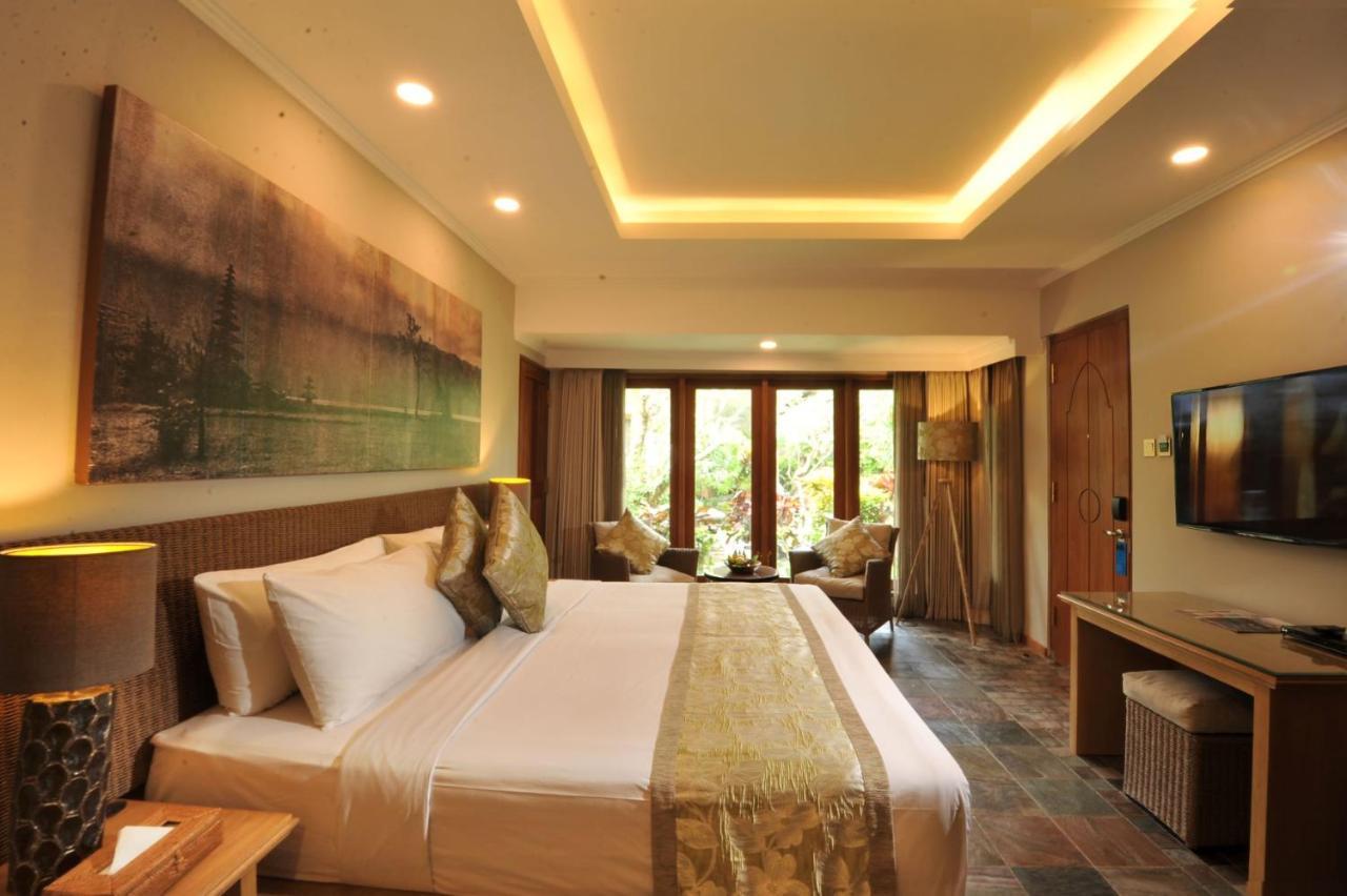 Puri Raja Hotel Legian Exterior foto