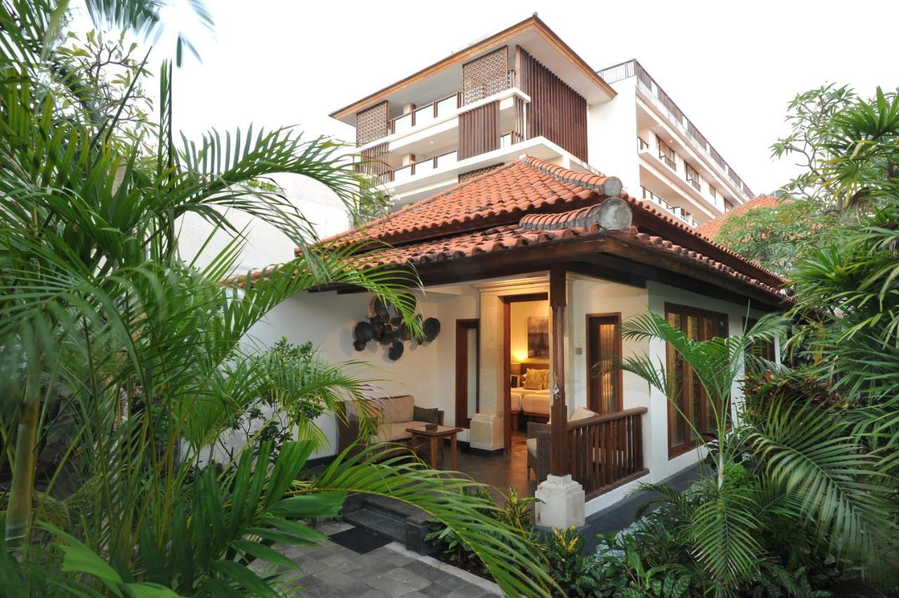 Puri Raja Hotel Legian Exterior foto
