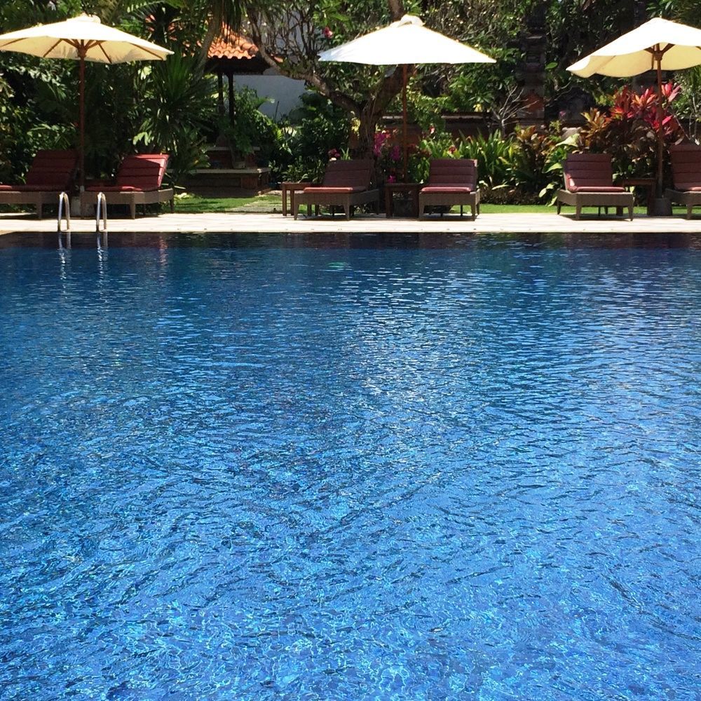 Puri Raja Hotel Legian Exterior foto